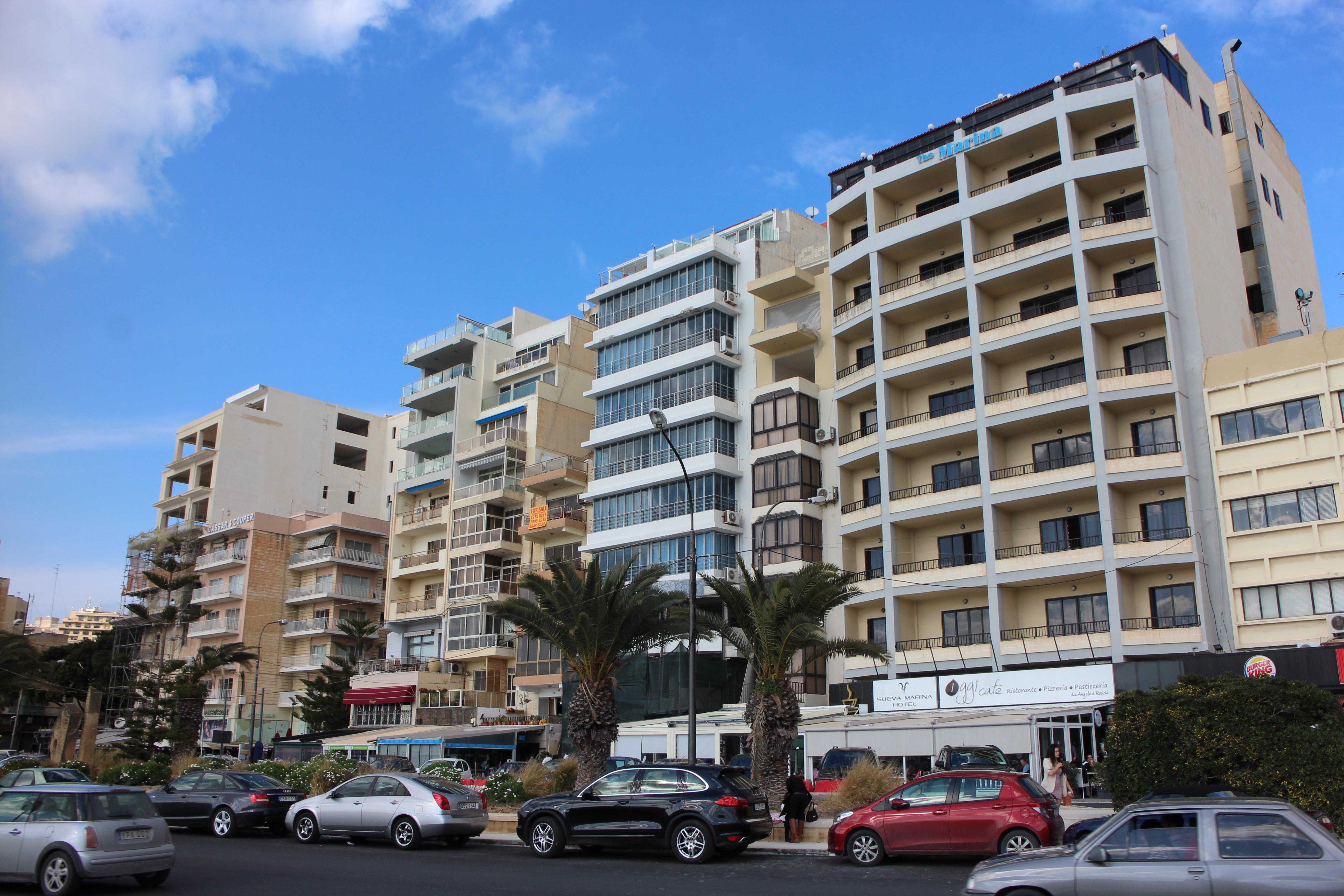 Marina Hotel